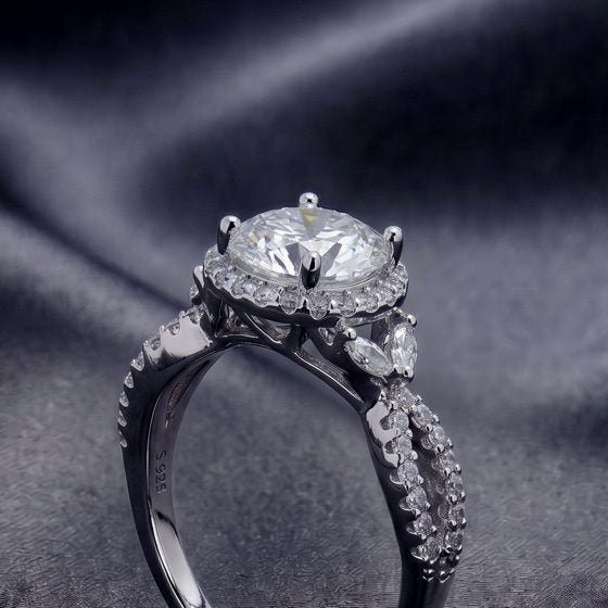 טבעת הילה יוקרתית – מויסנייט וכסף 925